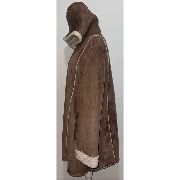 Brown Sherpa Hooded Coat - Picture 3 of 9